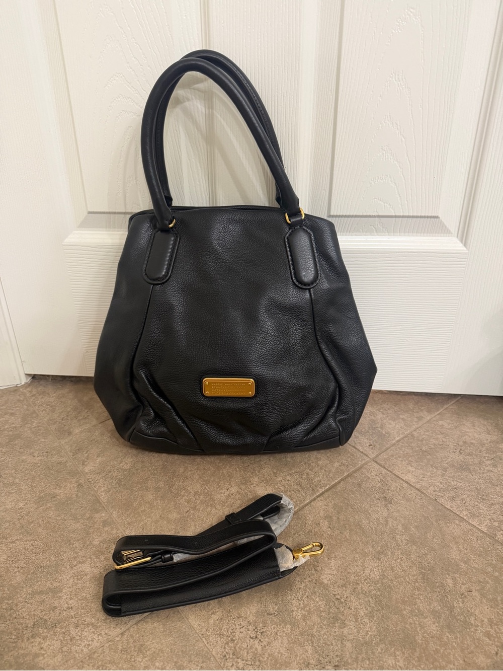 Marc by Marc Jacobs Black Leather Tote with Gold Plaque - Picture 3 of 7